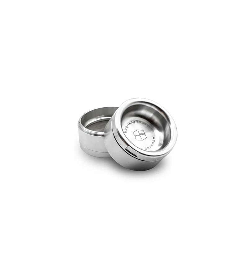 Stache Big 4 Piece Grynder silver opened in two pieces Stache Big 4 Piece Grynder silver opened in two pieces