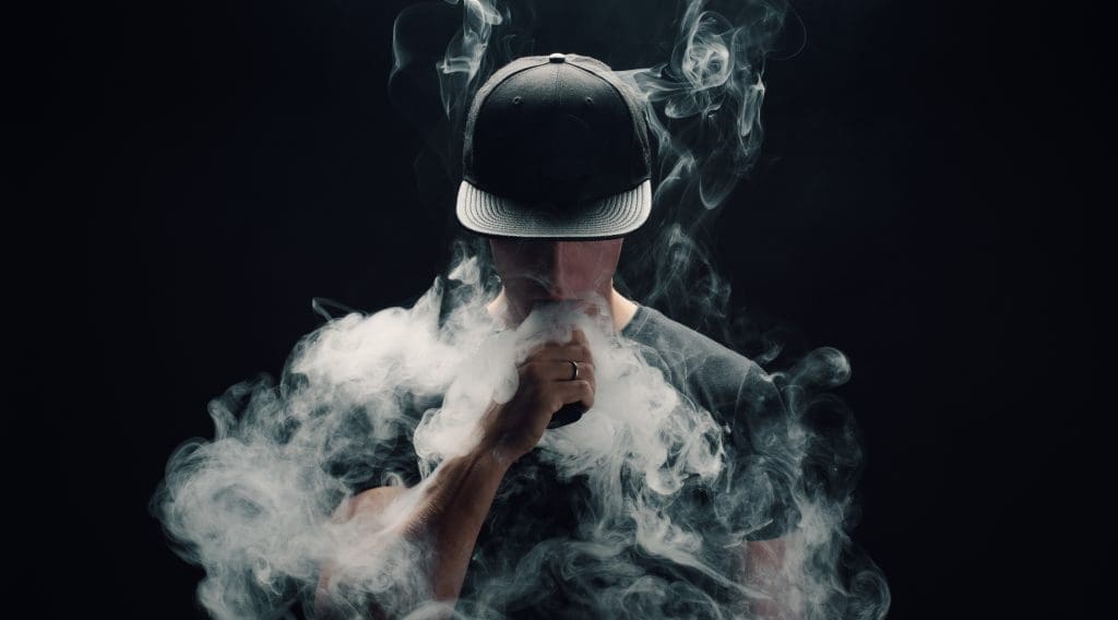 How to Hit a Vape Properly – Without Coughs or Clogs! Rokin | Vape Carts shutterstock 1219537795